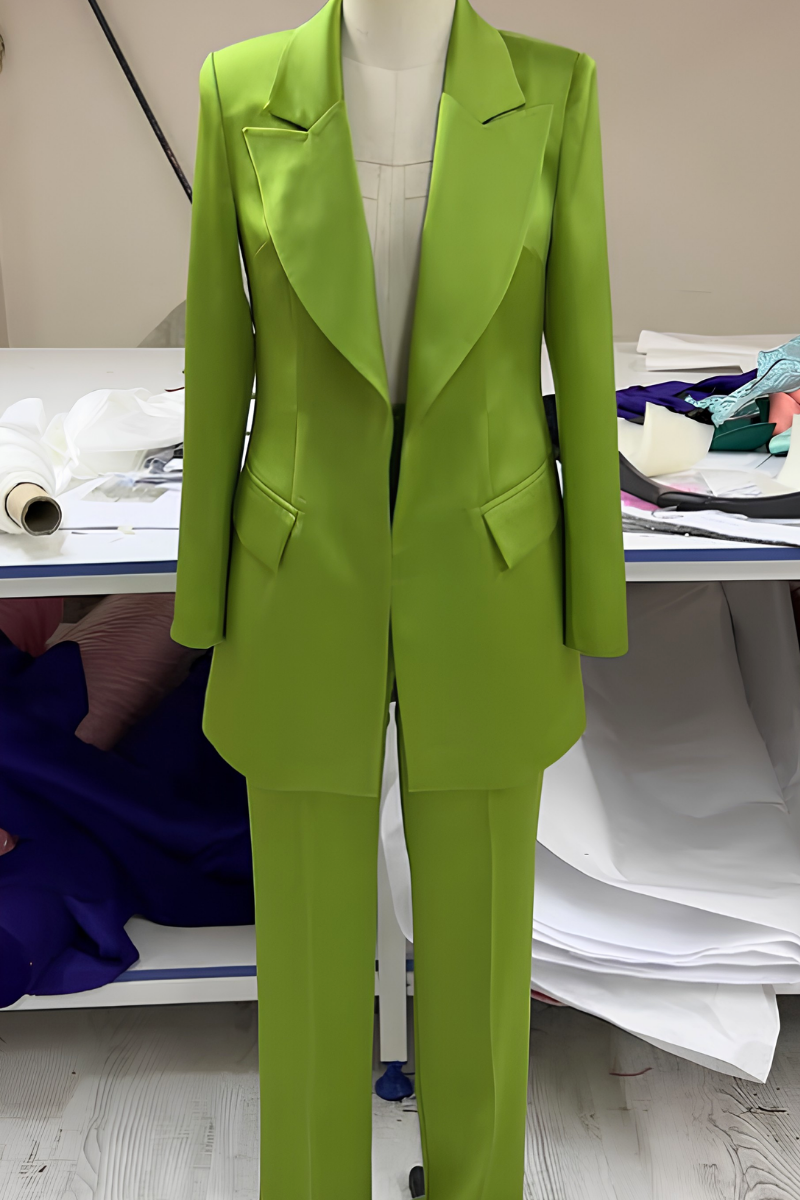 TAILORED SUIT SAMPLE
